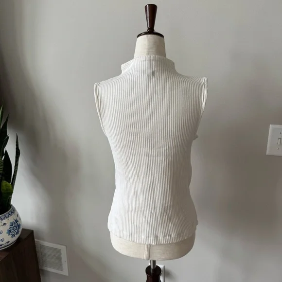 Madewell Side-Slit Mockneck Tank Sleeveless Ribbed Tank Top - Color: Lighthouse - Picture 6 of 14